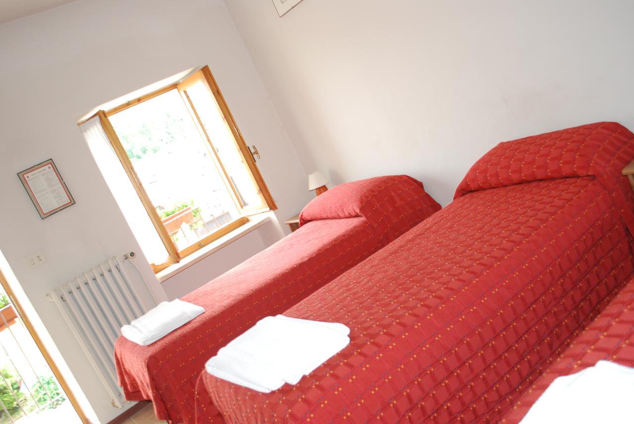 Hotel Foresteria Valdese Torre Pellice Exteriér fotografie